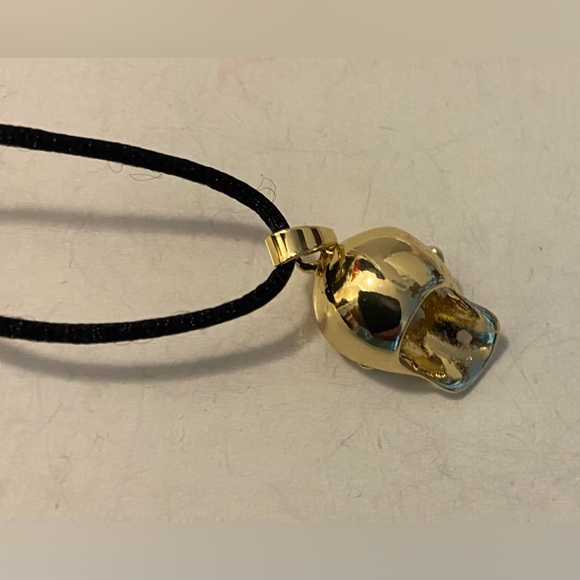 NEW Women 18K Gold plated Skull charm necklace - Picture 6 of 7